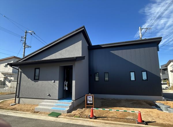 素材感あって高性能ながらセンスの良い家を建てたい・・・そんな想いがカタチに！<br> 『N-Style』～I want to build a house that is stylish and has a good texture and high performance！～<br>11月9日（土）・10日（日）<br> 香川県高松市上林町N様邸